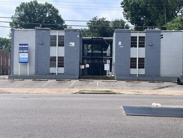 Primary Photo Of 1283 E Raines Rd, Memphis Apartments For Sale