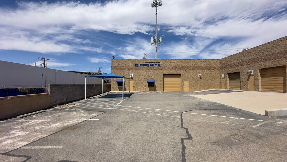 More Photos Of 801 Pendale Rd, El Paso Distribution For Sale