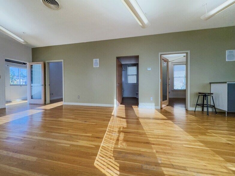 More Photos Of 702-704 N Tejon St, Colorado Springs Office Residential For Sale