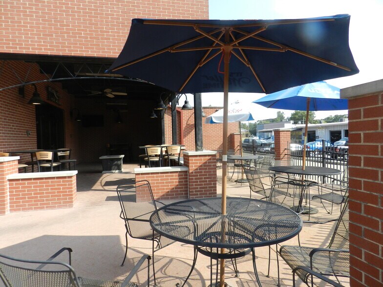 More Photos Of 309 E Main St, Carbondale Restaurant For Sale