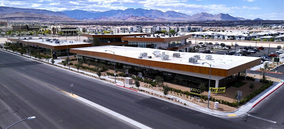 More Photos Of 8700 W Sunset Rd, Las Vegas General Retail For Lease