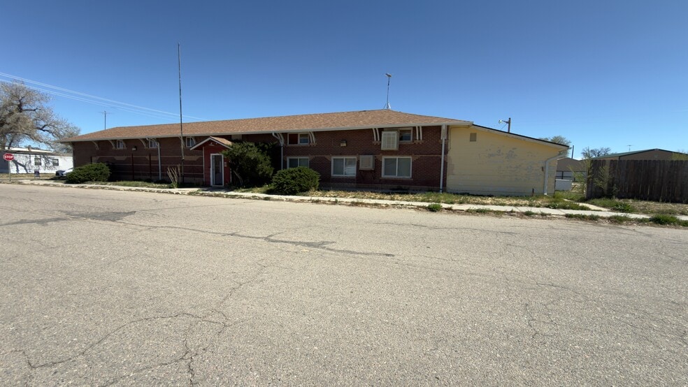Primary Photo Of 664 2nd Ave, Deer Trail Office For Sale