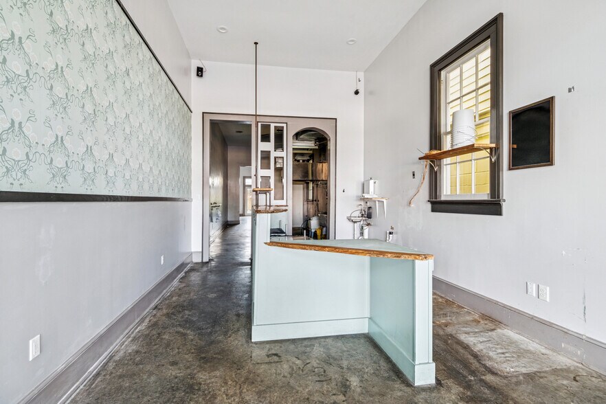 More Photos Of 2266 Saint Claude Ave, New Orleans Storefront Retail Residential For Lease
