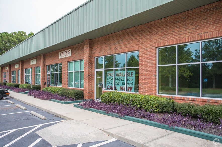 More Photos Of 401 Kelly Dr, Peachtree City Light Distribution For Lease