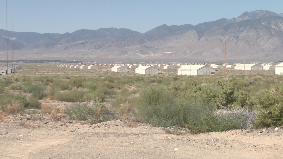 More Photos Of 2 S Maine Ave, Hawthorne Warehouse For Lease