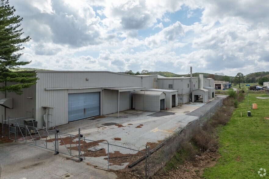 More Photos Of 3333 Stanwood Blvd NE, Huntsville Manufacturing For Sale