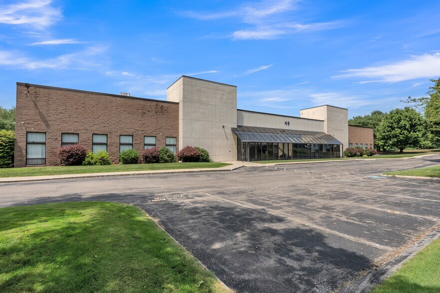 More Photos Of 45 Bartlett St, Marlborough Light Manufacturing For Lease