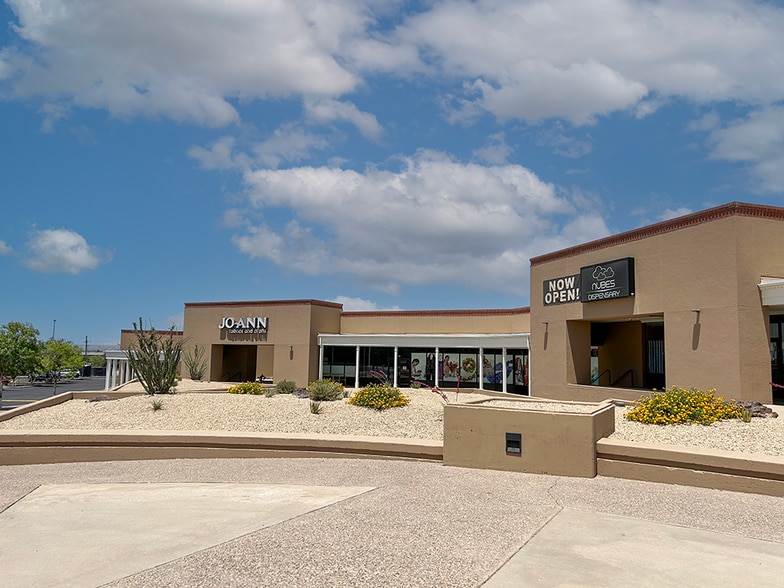 More Photos Of 1701-1733 E University Ave, Las Cruces Unknown For Lease