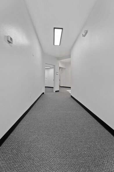 More Photos Of 2008 W Dorothea Ave, Visalia Freestanding For Lease