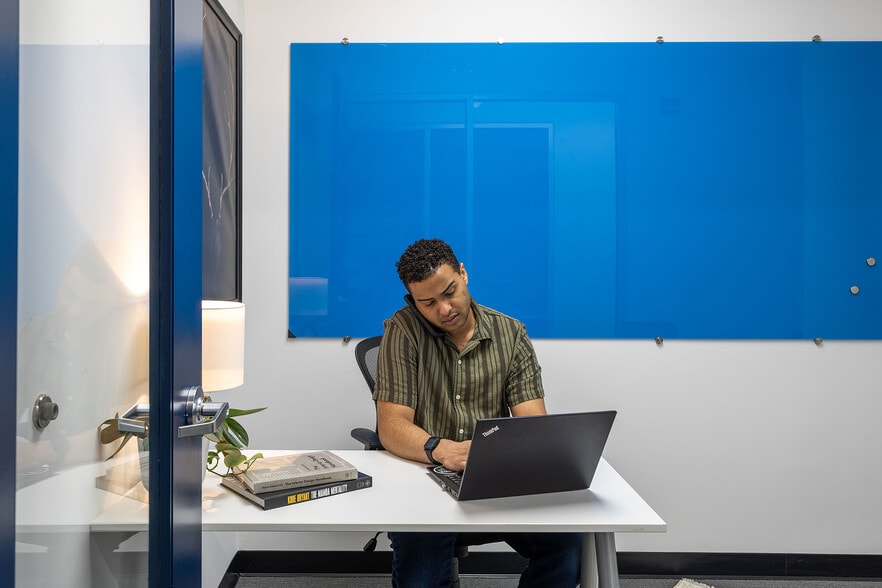 More Photos Of 606 Liberty Ave, Pittsburgh Coworking Space