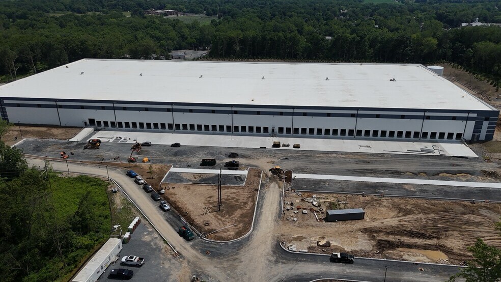 More Photos Of 120 Manunka Chunk Road, Belvidere Distribution For Lease