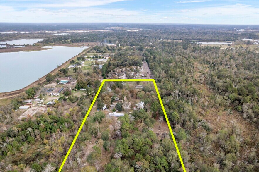 More Photos Of 11454 Bonney, Conroe Multifamily For Sale
