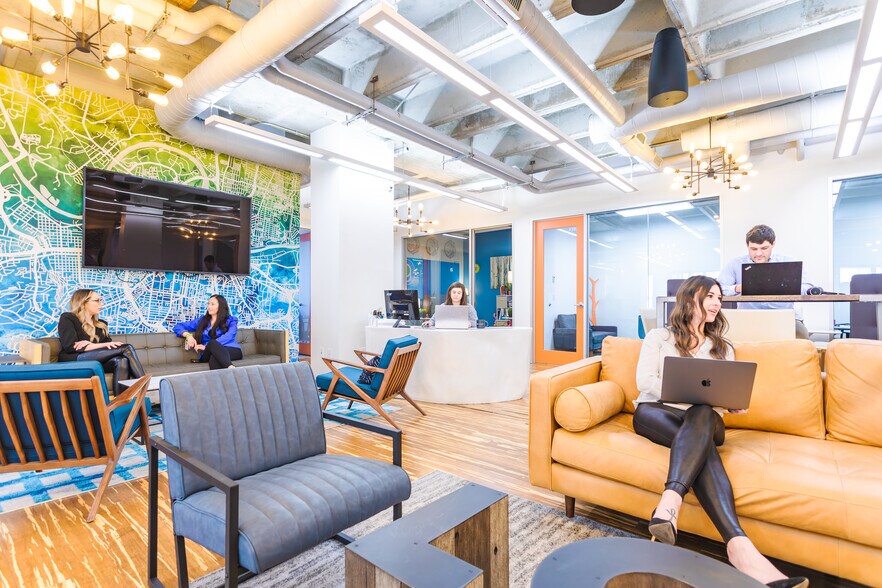 More Photos Of 501 Union St, Nashville Office For Lease