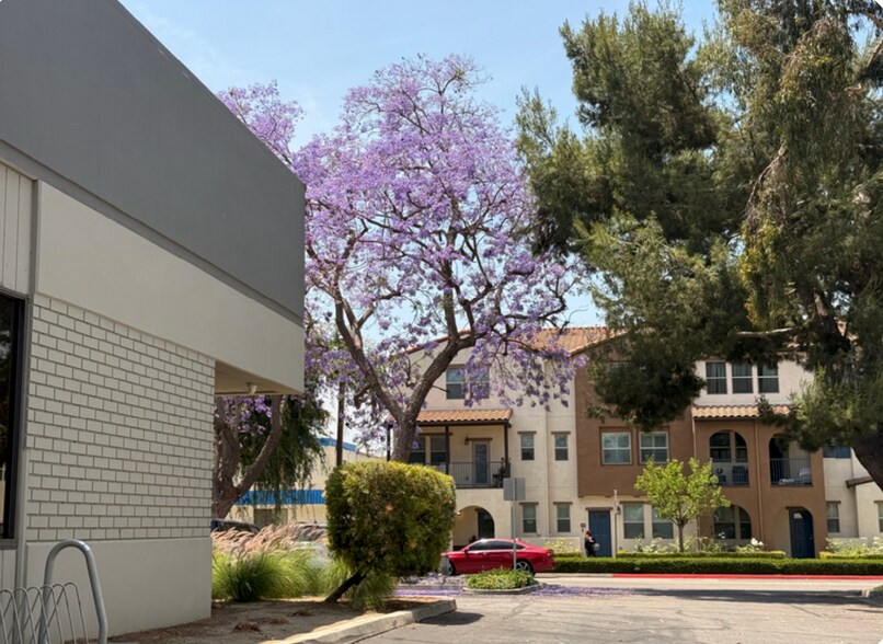 More Photos Of 11721 Telegraph Rd, Santa Fe Springs Unknown For Lease