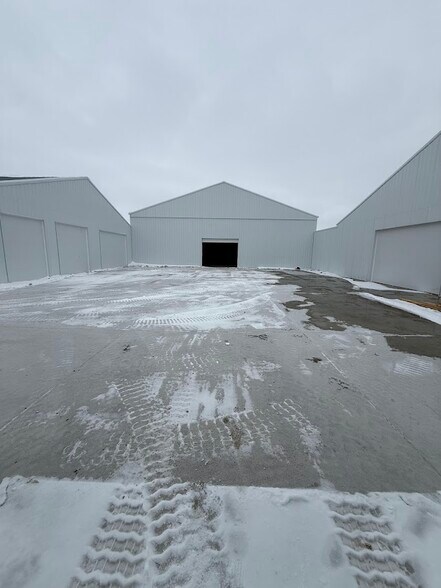 More Photos Of 1793 550th St, Wood Lake Manufacturing For Lease