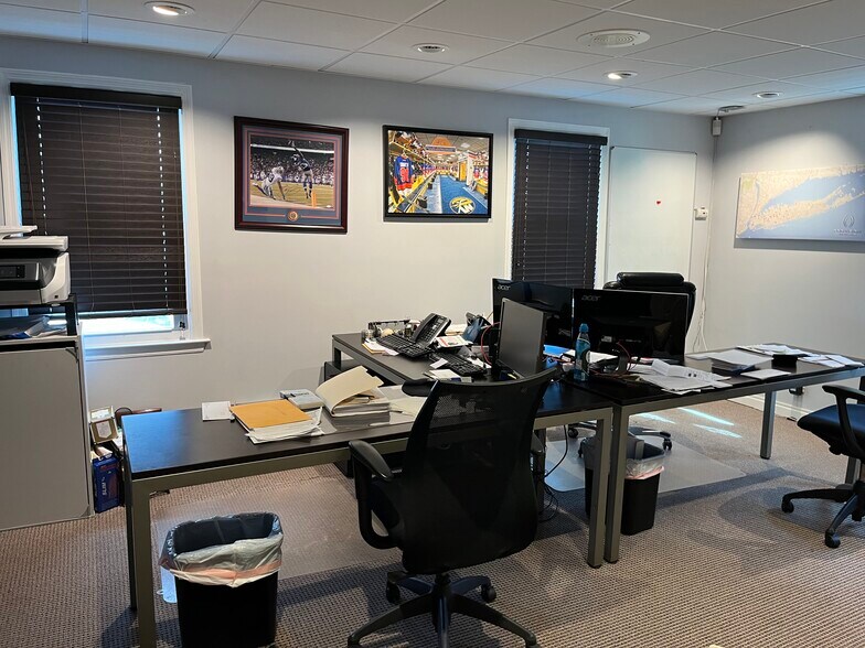 More Photos Of 1789 E Jericho Tpke, Huntington Medical For Lease