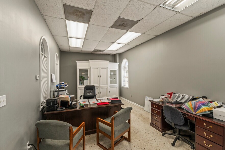 More Photos Of 1100 Winchester Hwy, Fayetteville Freestanding For Sale