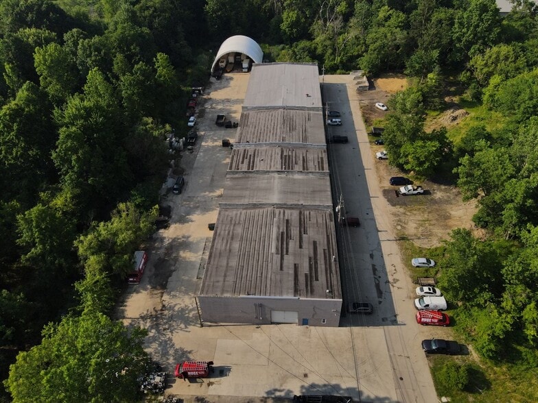 More Photos Of 711 W Bagley Rd, Berea Unknown For Lease