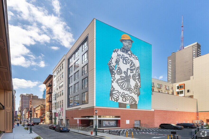 Primary Photo Of 1112-1128 Chestnut St, Philadelphia Apartments For Lease