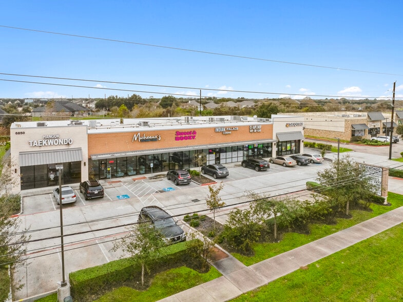 Primary Photo Of 6850 Highway 6, Missouri City Storefront For Lease