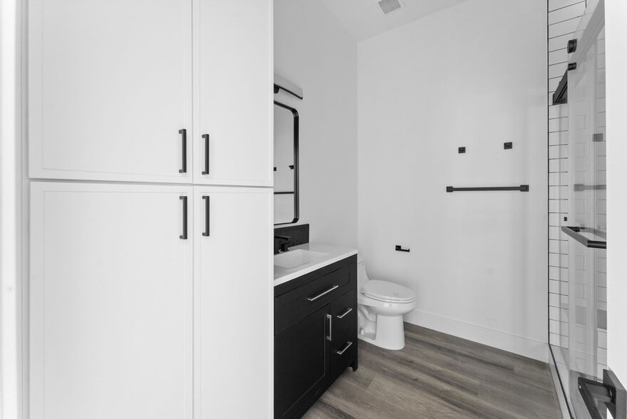 More Photos Of 2722 Nye St, San Diego Apartments For Sale