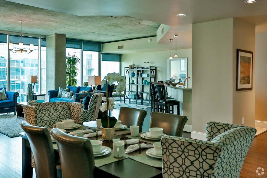 More Photos Of 5927 Almeda Rd, Houston Apartments For Lease