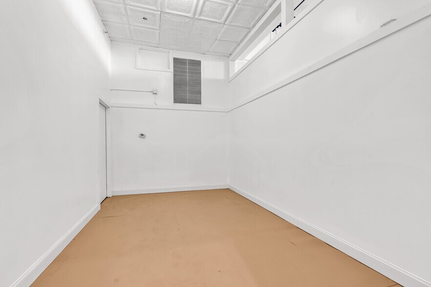 More Photos Of 1 American Legion Dr, Keyport General Retail For Lease