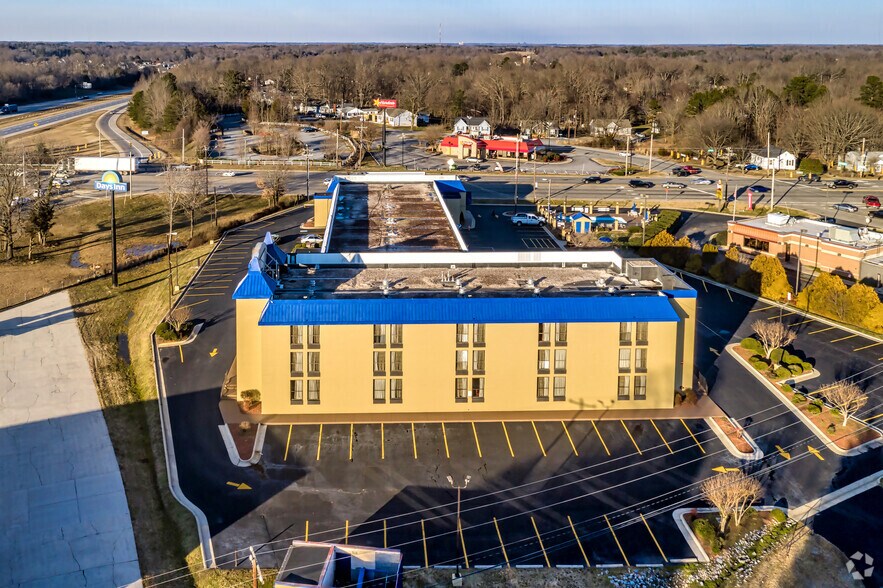 More Photos Of 10002 S Main St, Archdale Hotel For Sale