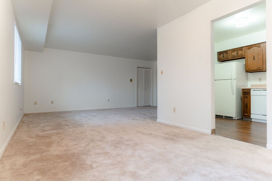 More Photos Of 114 Book Ave, Beaver Falls Apartments For Sale