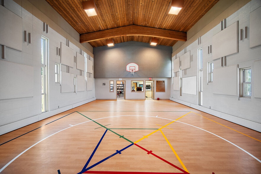 More Photos Of 820 N 30th St, Colorado Springs Religious Facility For Sale