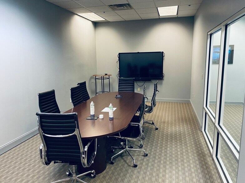 More Photos Of 590 Lancaster Ave, Malvern Light Distribution For Sale