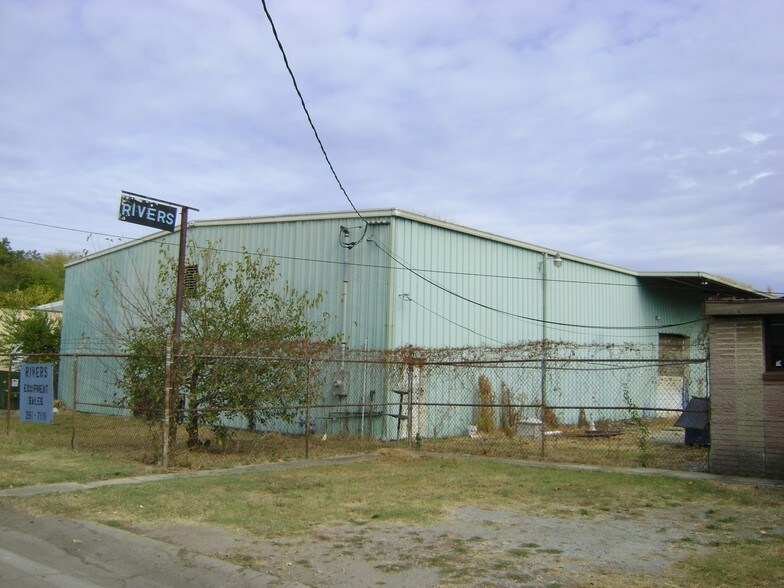 More Photos Of 2301 24th St N, Birmingham Warehouse For Lease