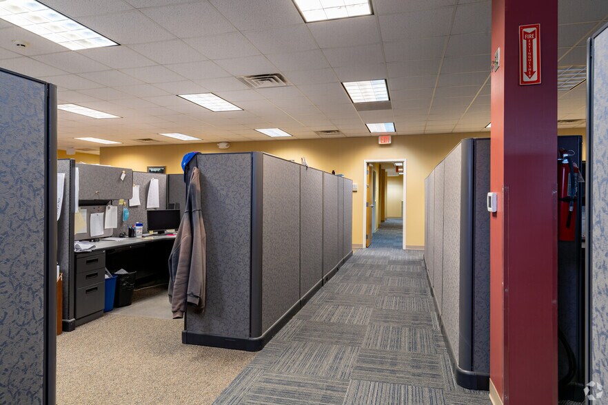 More Photos Of 3754 Ranchero Dr, Ann Arbor Office For Sale