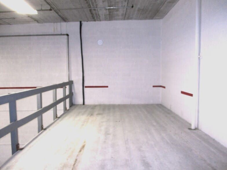 More Photos Of 20200 NW 2nd Ave, Miami Warehouse For Sale