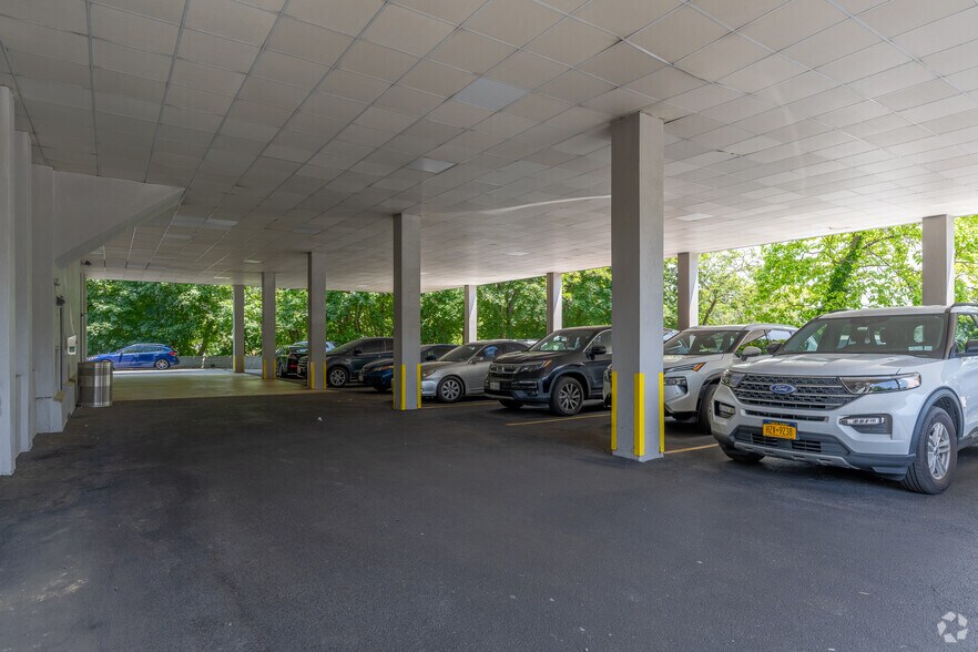 More Photos Of 297 Knollwood Rd, White Plains Office For Lease