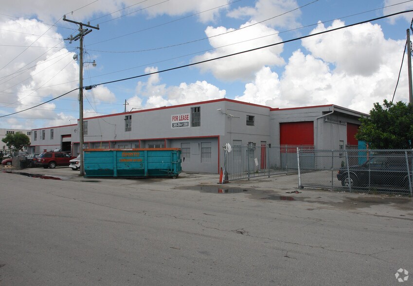 More Photos Of 7130 NW 35th Ave, Miami Warehouse For Lease