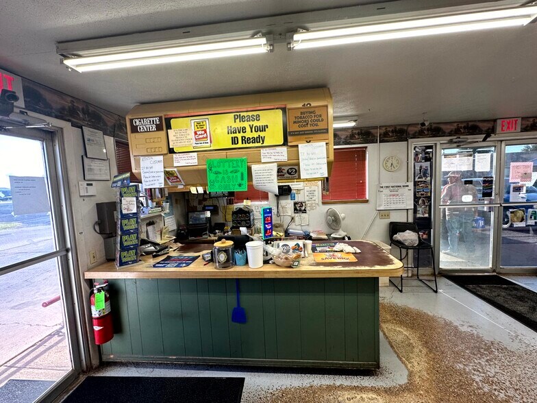 More Photos Of 812 W Oklahoma, Okeene Convenience Store For Sale