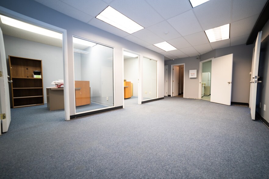 More Photos Of 1201 W Lincoln Ave, Yakima Office For Sale