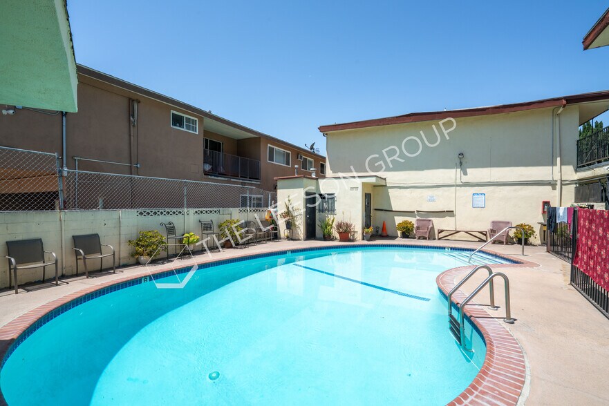 More Photos Of 9040-9042 Ramona St, Bellflower Multifamily For Sale