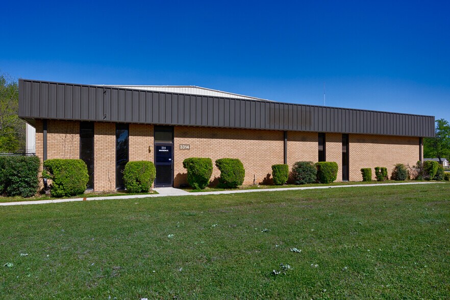 More Photos Of 3314 Highway 53, Huntsville Distribution For Lease