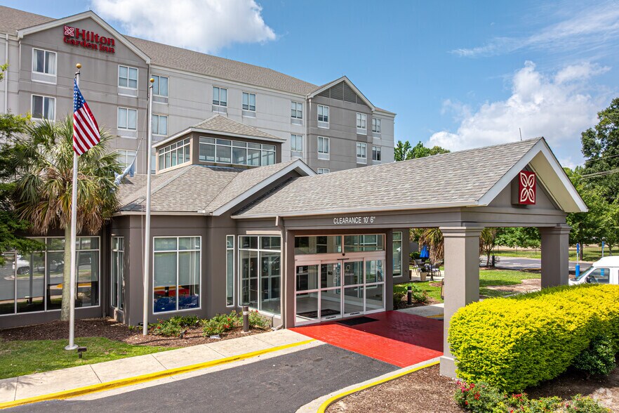 More Photos Of 3330 Harding Blvd, Baton Rouge Hotel For Sale