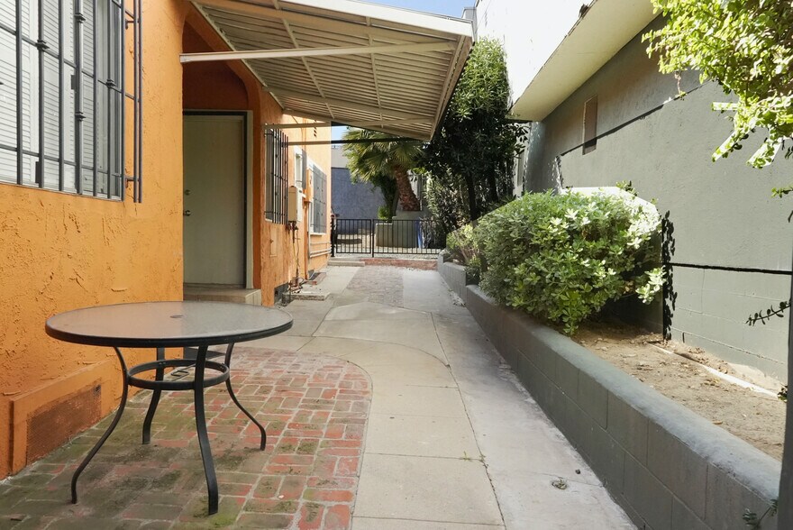 More Photos Of 1201 Temple St, Los Angeles Flex For Lease