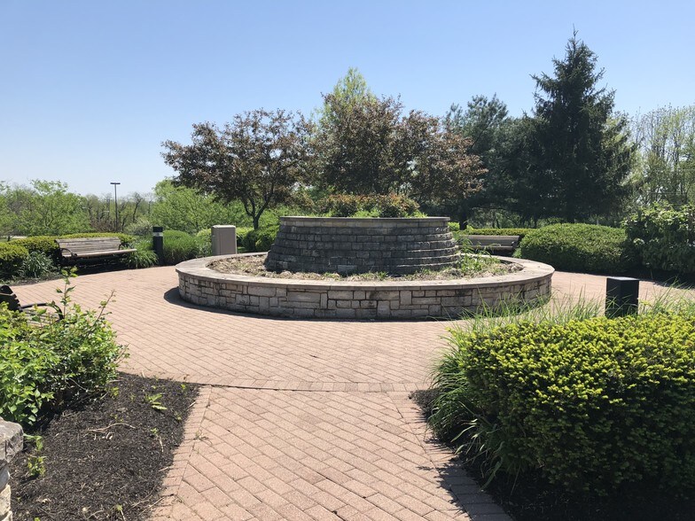 More Photos Of 101 Yorkshire Blvd, Lexington Office For Lease