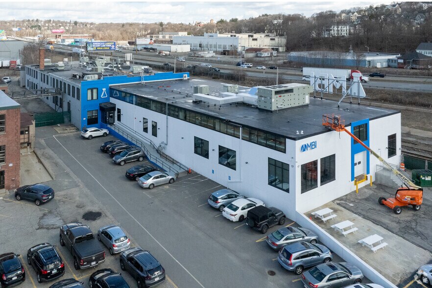 More Photos Of 17 Briden St, Worcester Manufacturing For Lease