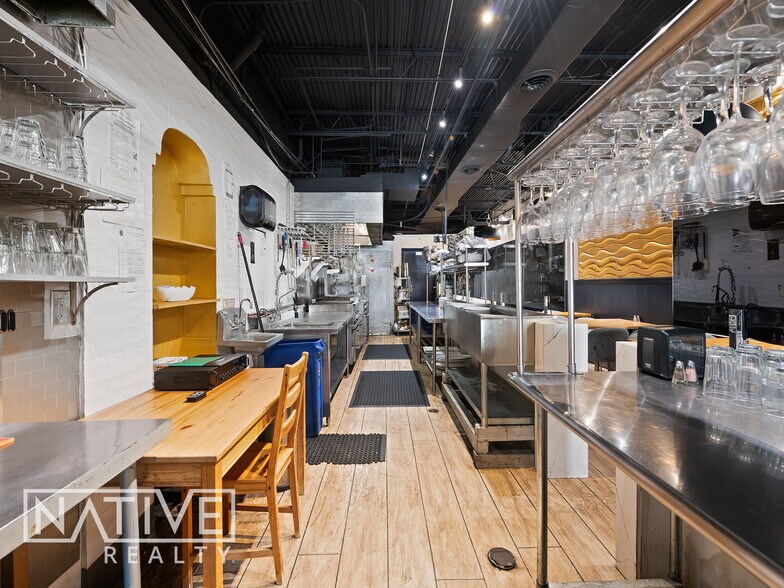 More Photos Of 2822 E Commercial Blvd, Fort Lauderdale Restaurant For Lease