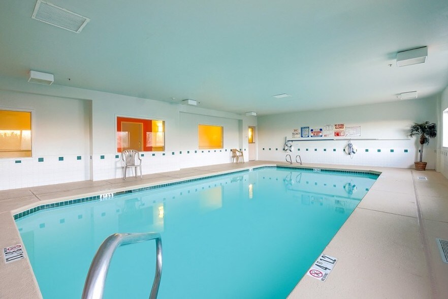 More Photos Of 2120 Summit Ct, Las Cruces Hotel For Sale