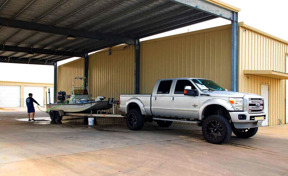 More Photos Of 502 Graham Rd, Corpus Christi Self Storage For Lease