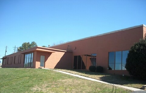 More Photos Of 6218 Dawson Blvd, Norcross Showroom For Sale