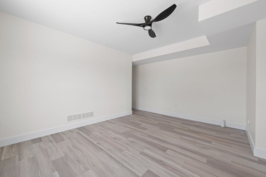 More Photos Of 1295 W Holmden Ave, Cleveland Apartments For Sale
