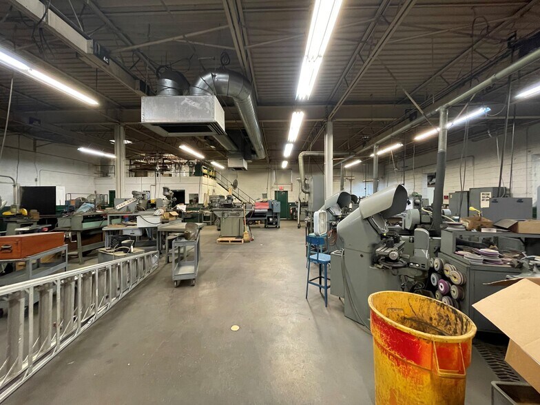 More Photos Of 11055 E 9 Mile Rd, Warren Warehouse For Sale